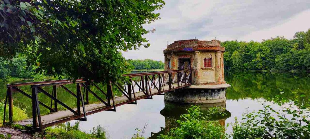 Заброшенная Пруссия: усадьбы, кирхи, форты и бункеры